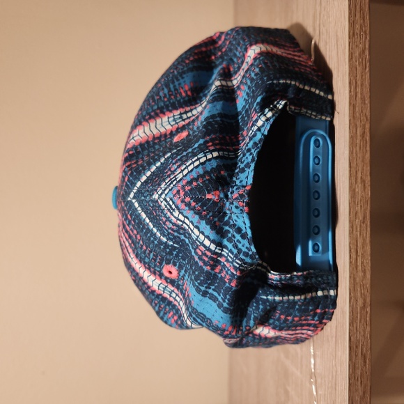 Nike Hat - Picture 2 of 4